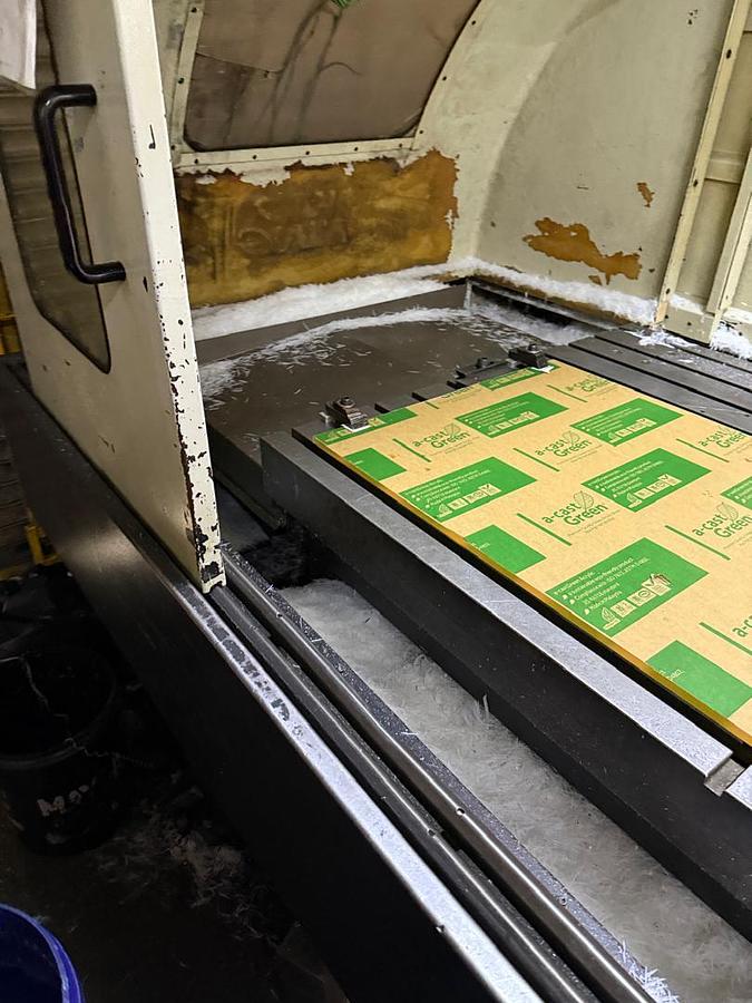 Used Kao Ming KMC-1800DV Double Column Maching Center Year 2010