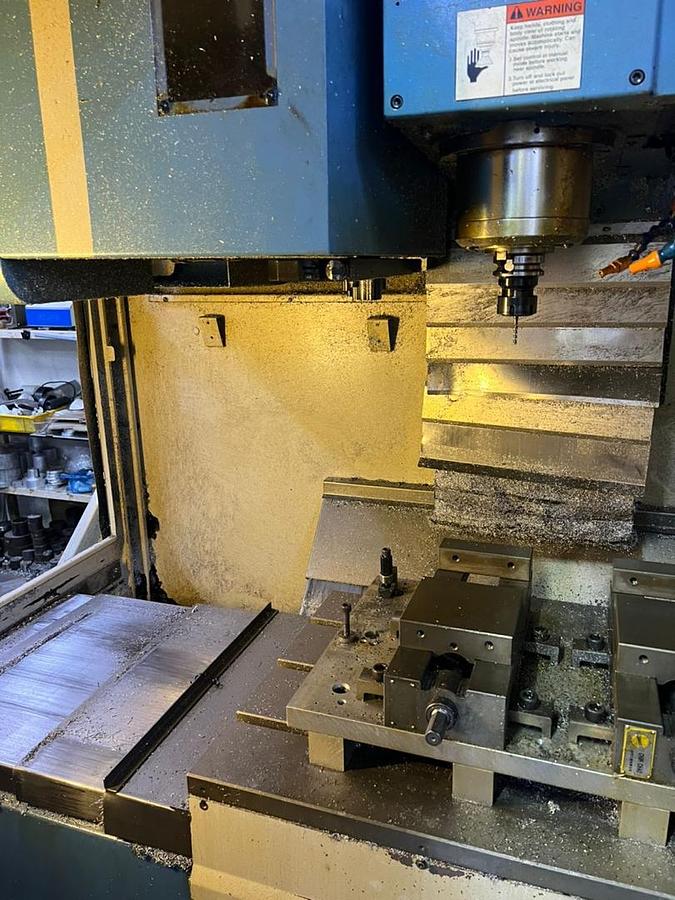 Used Dahlih MCV-720 Vertical Machining Center Year 2007