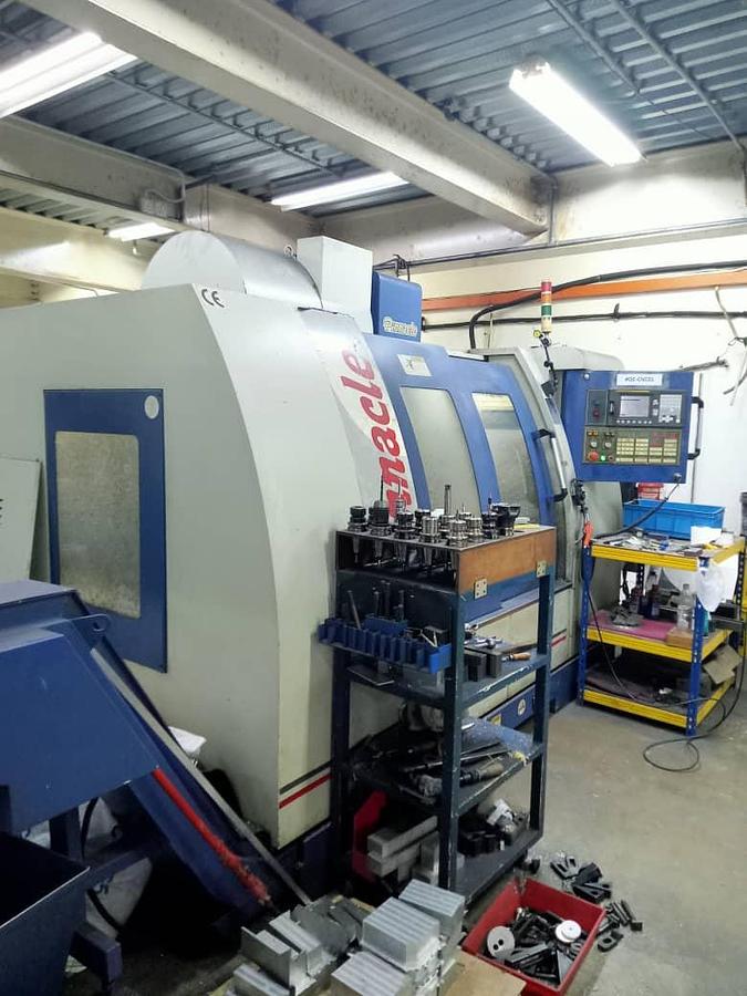 Used Pinnacle VMC1100S Vertical Machining Center Year 2005