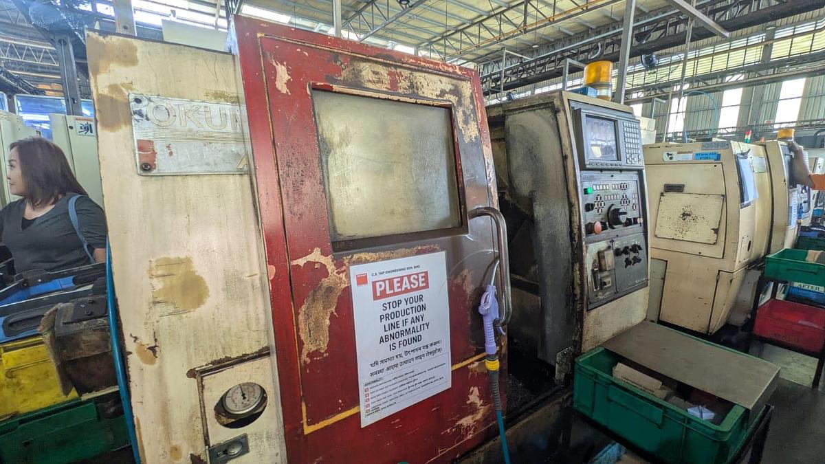 Used OKUMA & HOWA ACT-15 CNC Lathe