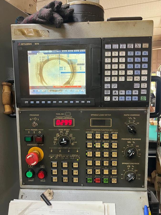 Used Topwell TW-1046 Vertical Machining Center Year 2011