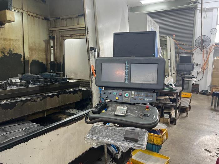 Used HURCO VMX64/40T Year 2004 Vertical Machining Center
