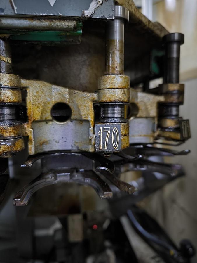 Used Deckel Maho DMU80 P Hi-Dyn Full 5 Axis Universal Machining Center Year 2001