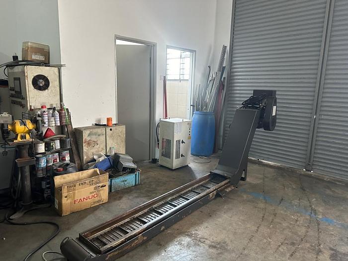 Used SAMSUNG LCV500 Year 2014 Vertical Machining Center