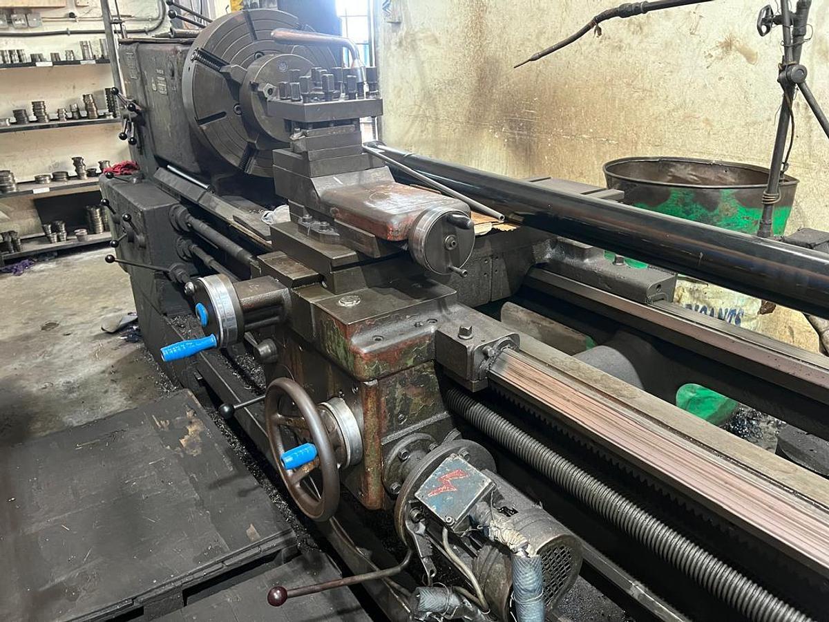 Used TOS Trencin SN 63B Conventional Lathe 4m