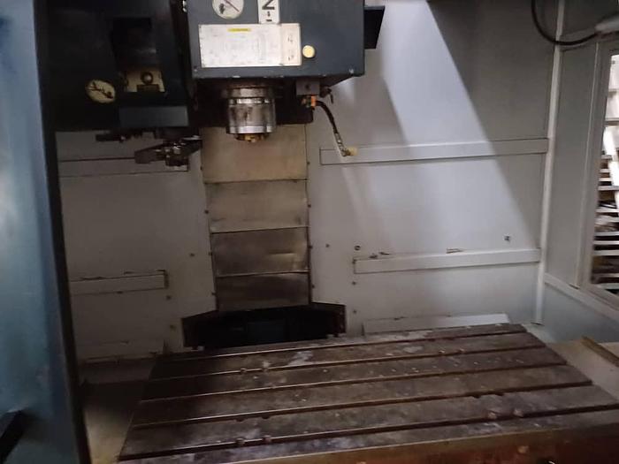 Used PINNACLE LV105 Year 2010 Vertical Machining Center 