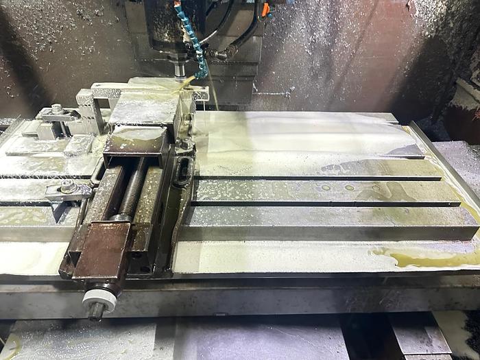 Used Year 2000 YCM V105A Vertical Machining Center Source