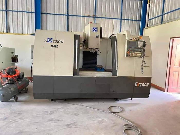 Used EXTRON Vertical Machining Center Year 2005