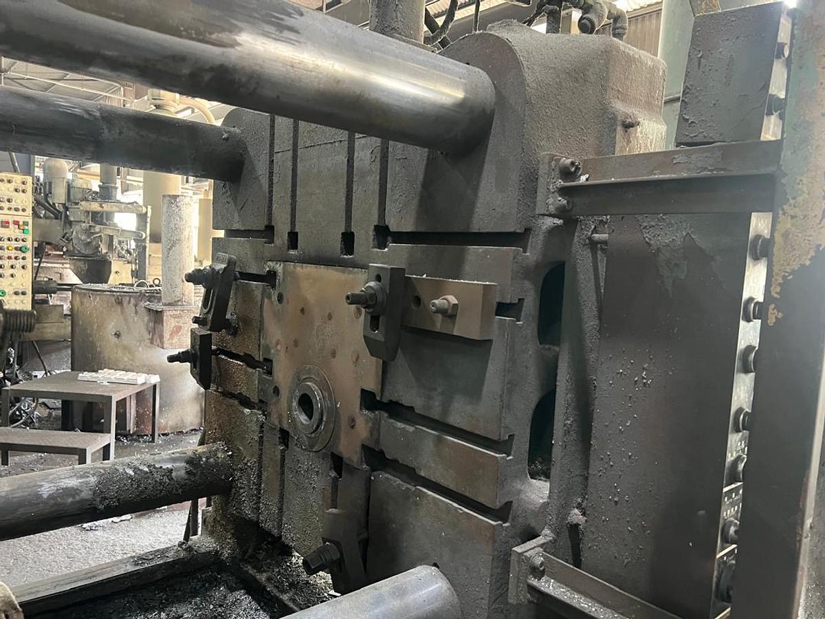 Used Toyo BD-350V2-CW Die Casting Machine Year 1994