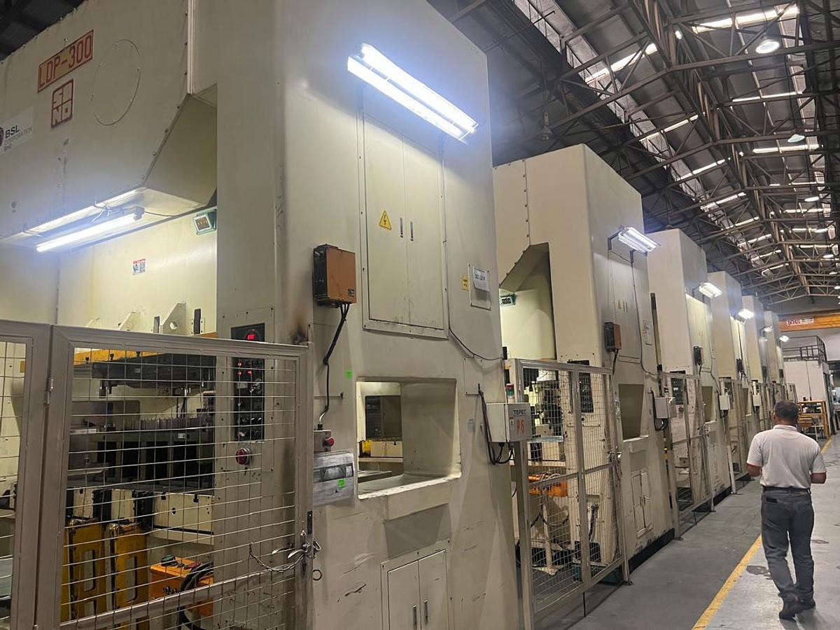 Used Sino LDP300T Tandem Press with 6 Press Year 2010