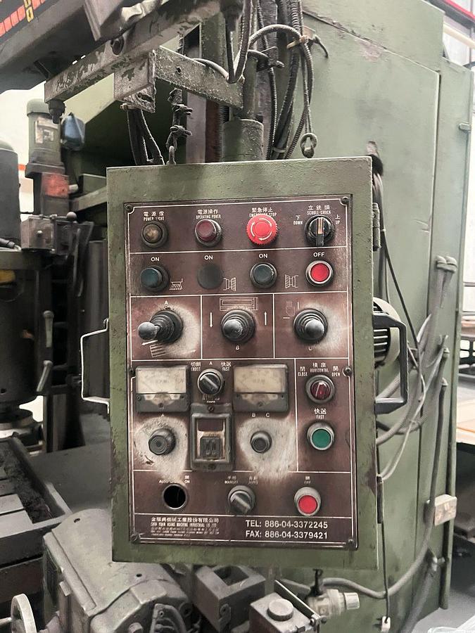 Used Chin Yuan Hsing CH3000 Plano Milling Machine Year 1993