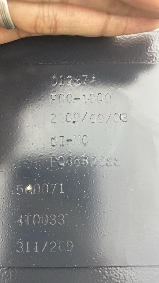 Used Hartford PRO-1000 Vertical Machining Center Year 2009