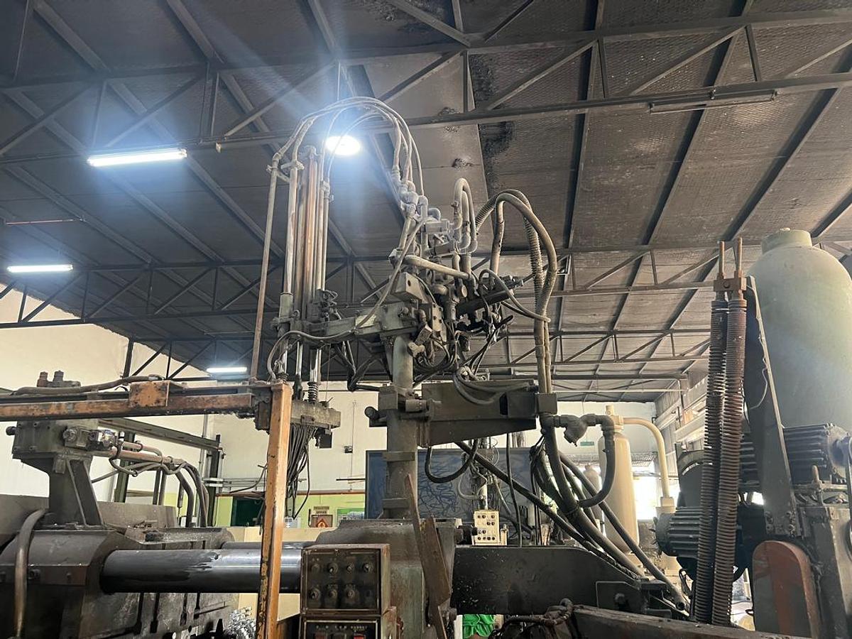 Used Toyo BD-350V2-CW Die Casting Machine Year 1994