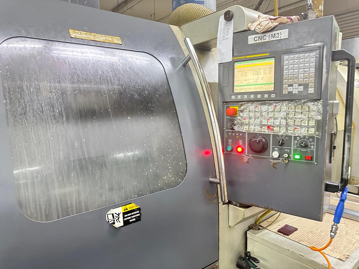 Used Leadwell V-40 Vertical Machining Center Year 2010