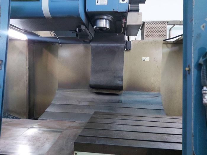 Used DAHLIH DL-MCV1450 Year 2009 Vertical Machining Center