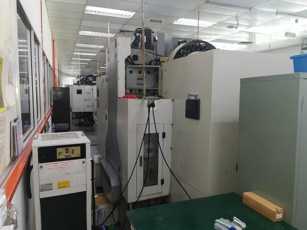 Used Awea AF-1000 Vertical Machining Center Year 2004