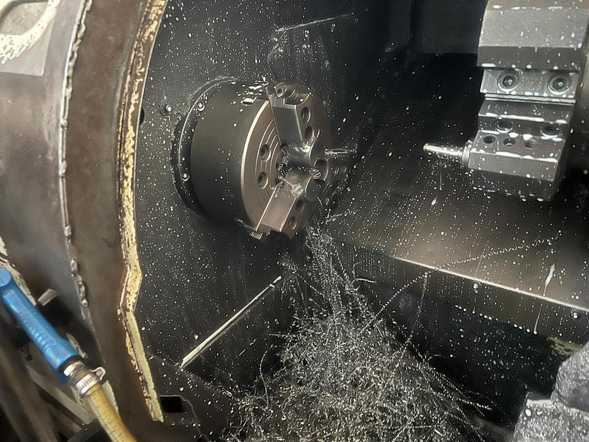 Used Liouy-Hsing CNC-200L CNC Lathe Year 2008