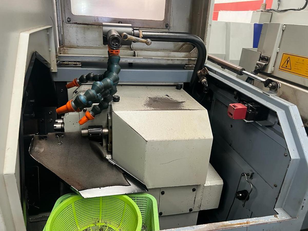 Used STAR SI-12 Auto Turning Lathe Year 2001