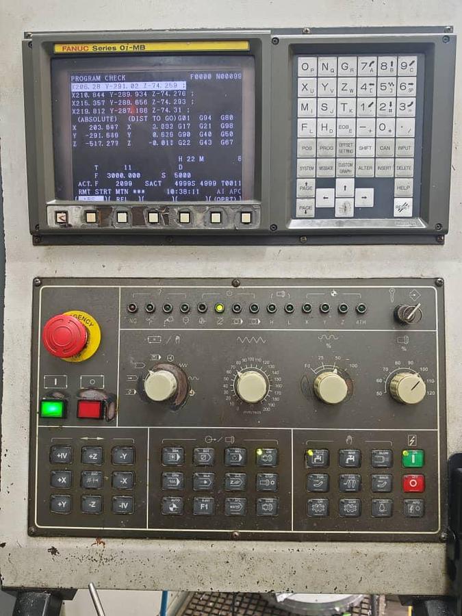 Used Awea AV1000 Vertical Machining Center Year 2003