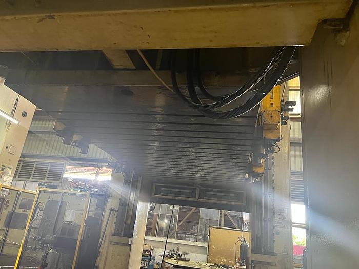 Used Hitachi Zosen Fukui 800T Stamping Press