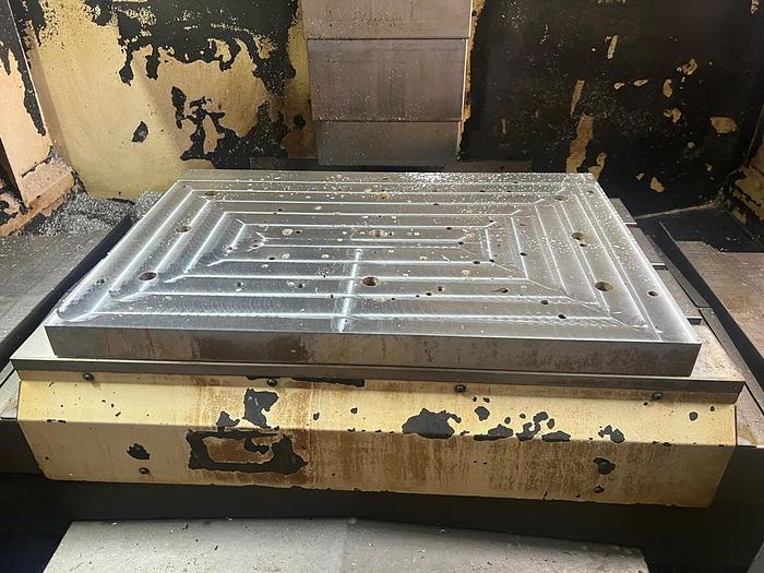 Used Year 2014 Dahlih MCV 860 CNC Milling Machine
