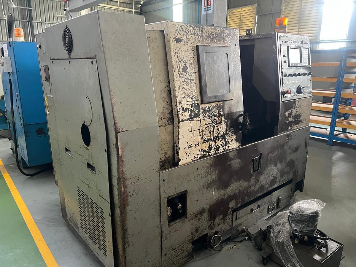 Used Victor VTPlus-15 CNC Lathe