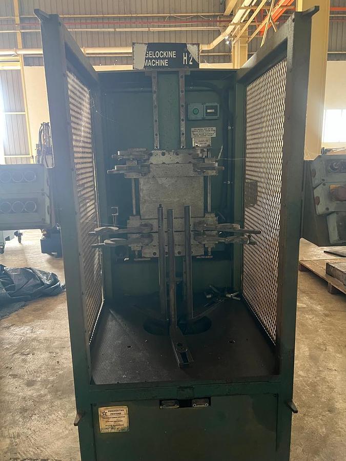 Used Deltic Ridgelocker Machine Year 1995