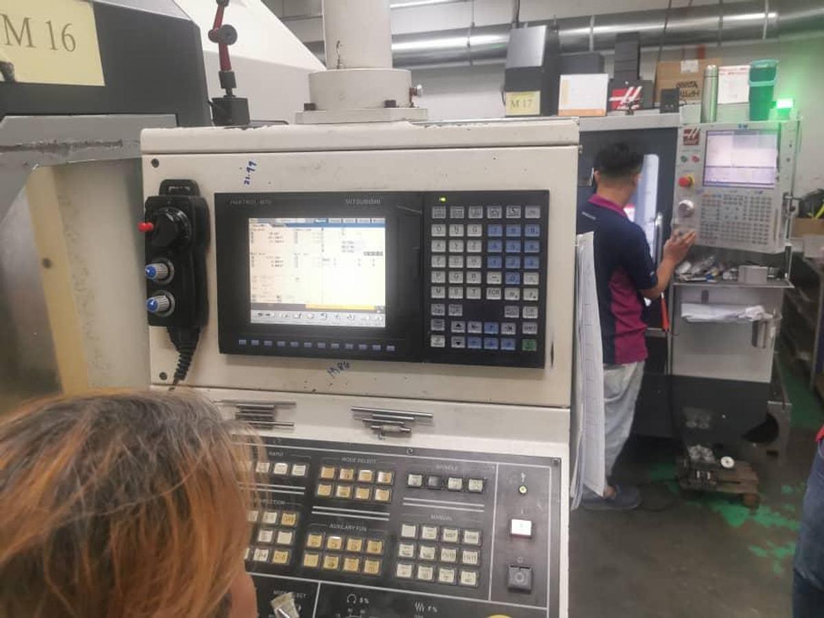 Used Hartford LG1370 Vertical Machining Center Year 2011