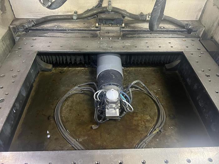 Used Year 2002 Fanuc ROBOCUT α -1iB Wire Cutting Edm Machine