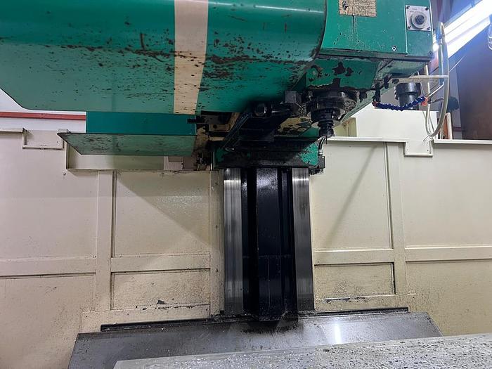 Used Year 2000 Dahlilh MCV1450 Vertical Machining Center