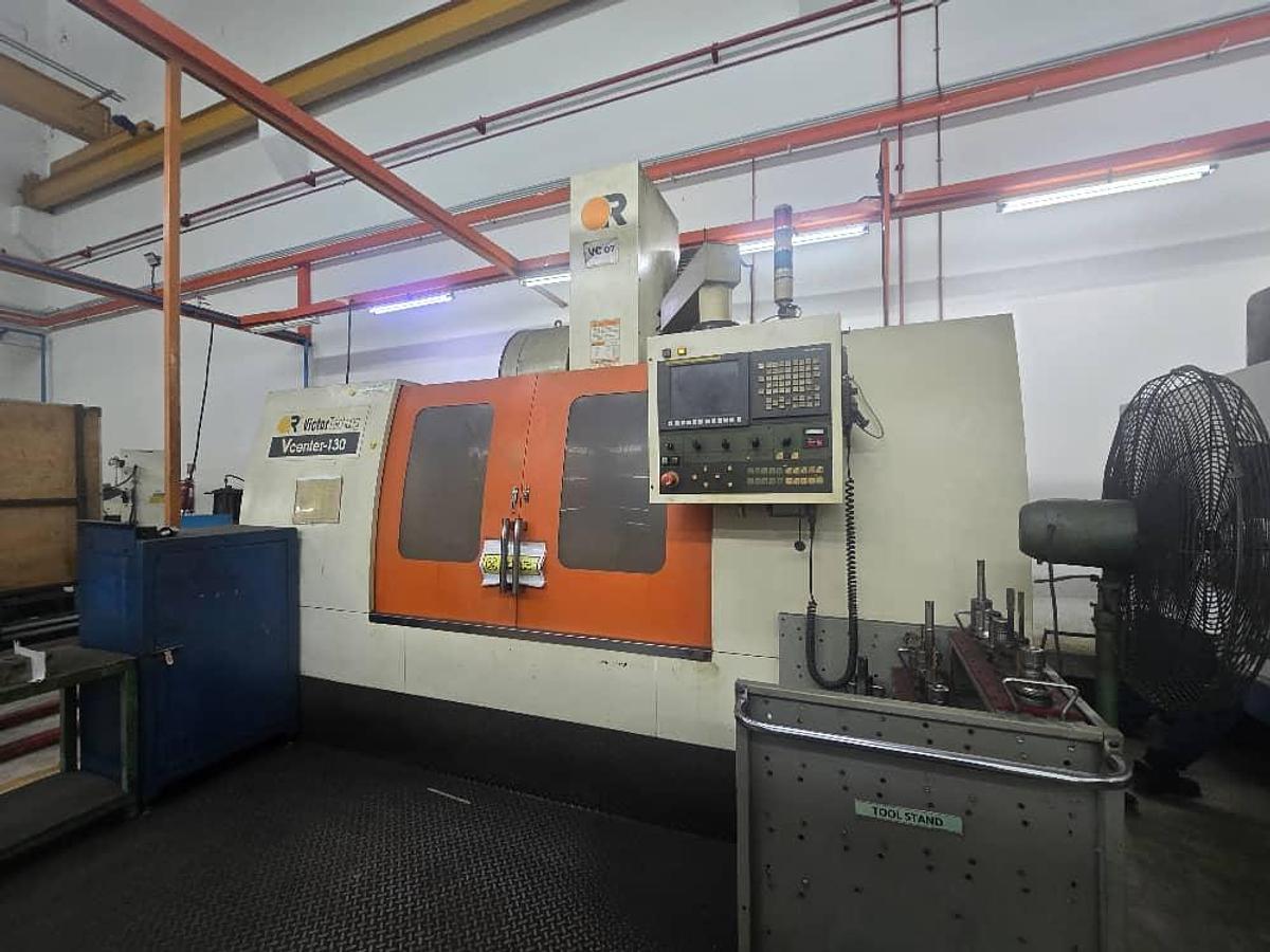 Used Victor Vcenter 130 Vertical Machining Center Year 2013