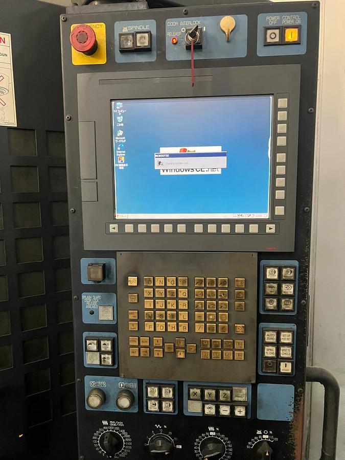 Used Makino V33 Vertical Machining Center Year 2005