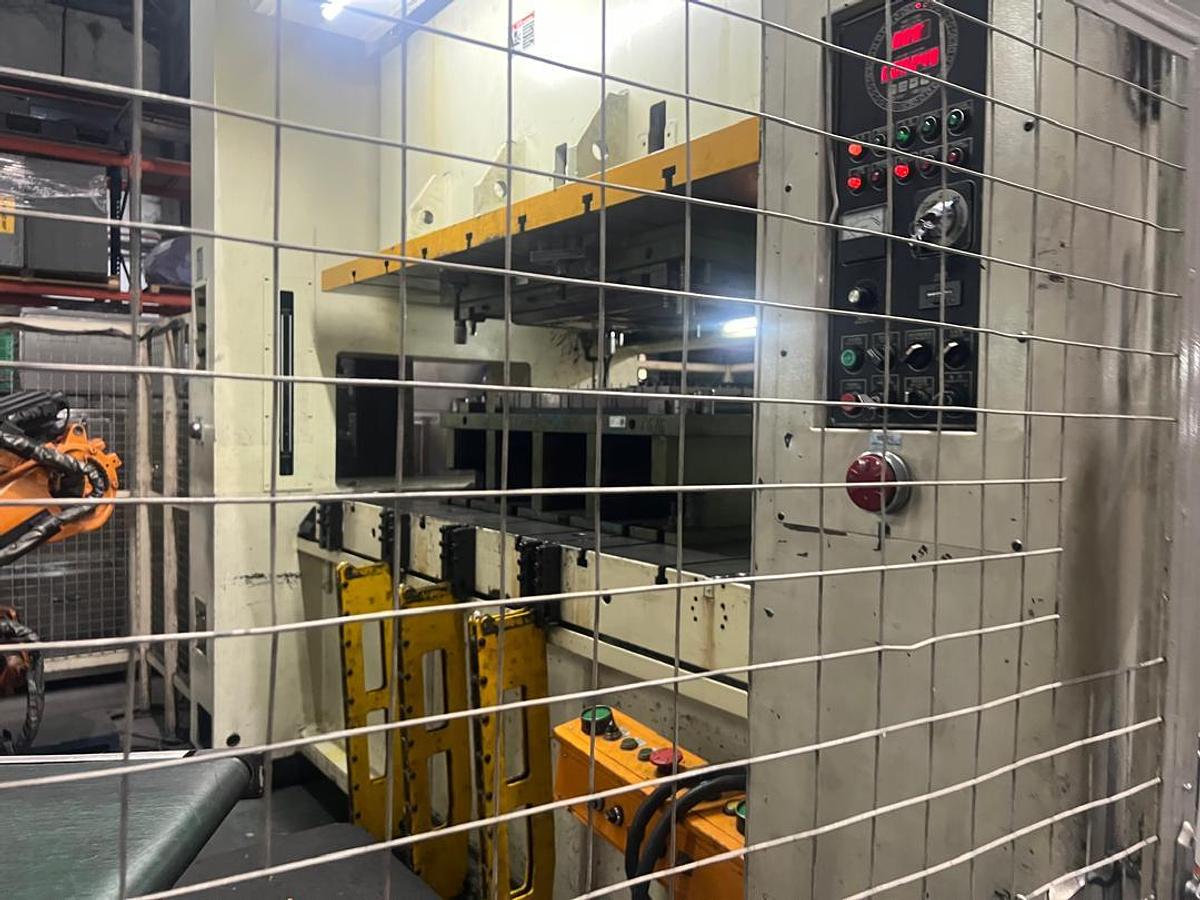 Used Sino LDP300T Tandem Press with 6 Press Year 2010