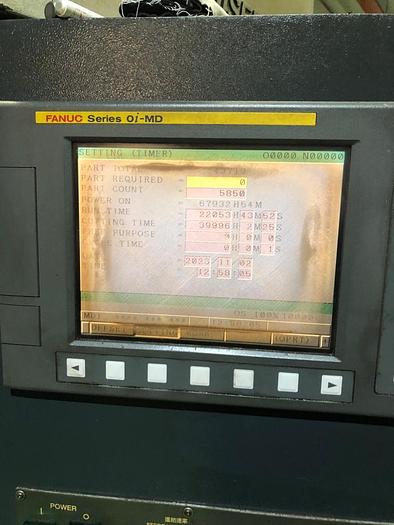 Used Year 2013  Maxmill CNC Milling Machine Model VMC-1270
