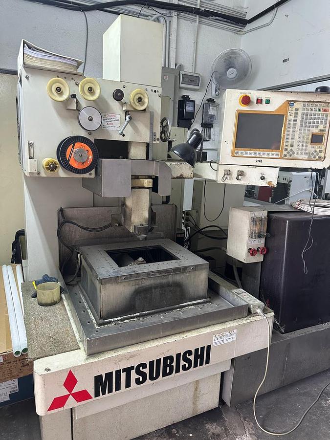 Used Mitsubishi W21RA Wire Cutting EDM Year 1999