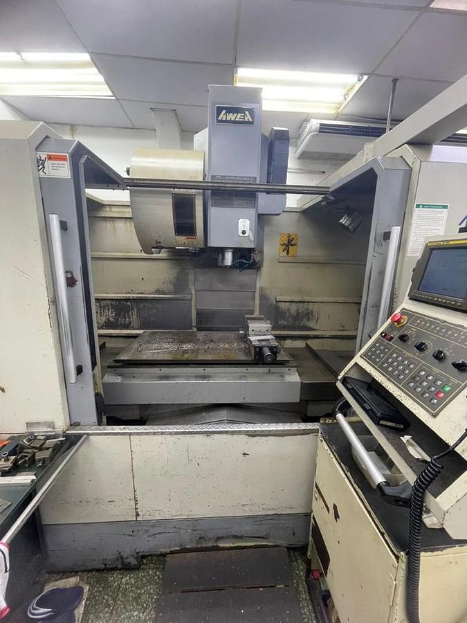 Used AWEA AF-1000 Vertical Machining Center Year 2005