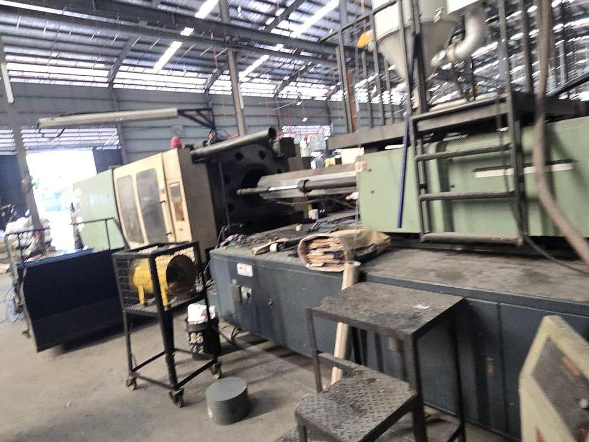 Used Jetmaster 600T Injection Molding Machine Year 2005