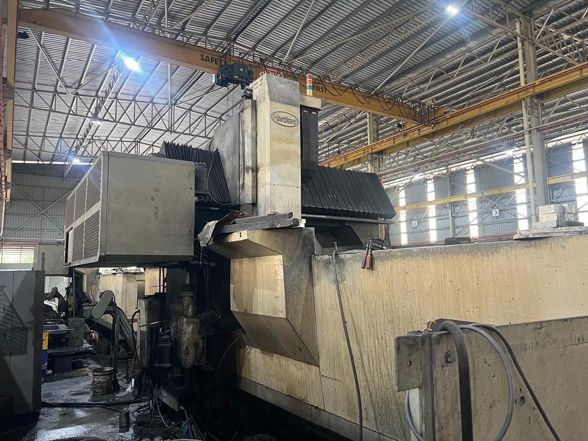 Used Hartford HB-3190A CNC Double Column Machining Center Year 2005