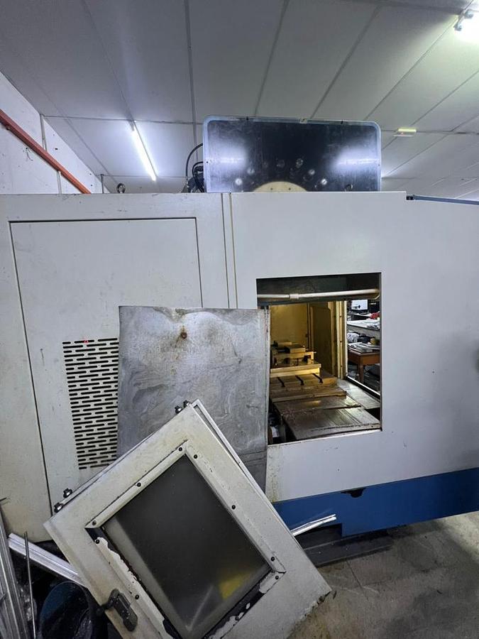 Used Dahlih MCV-720 Vertical Machining Center Year 2007