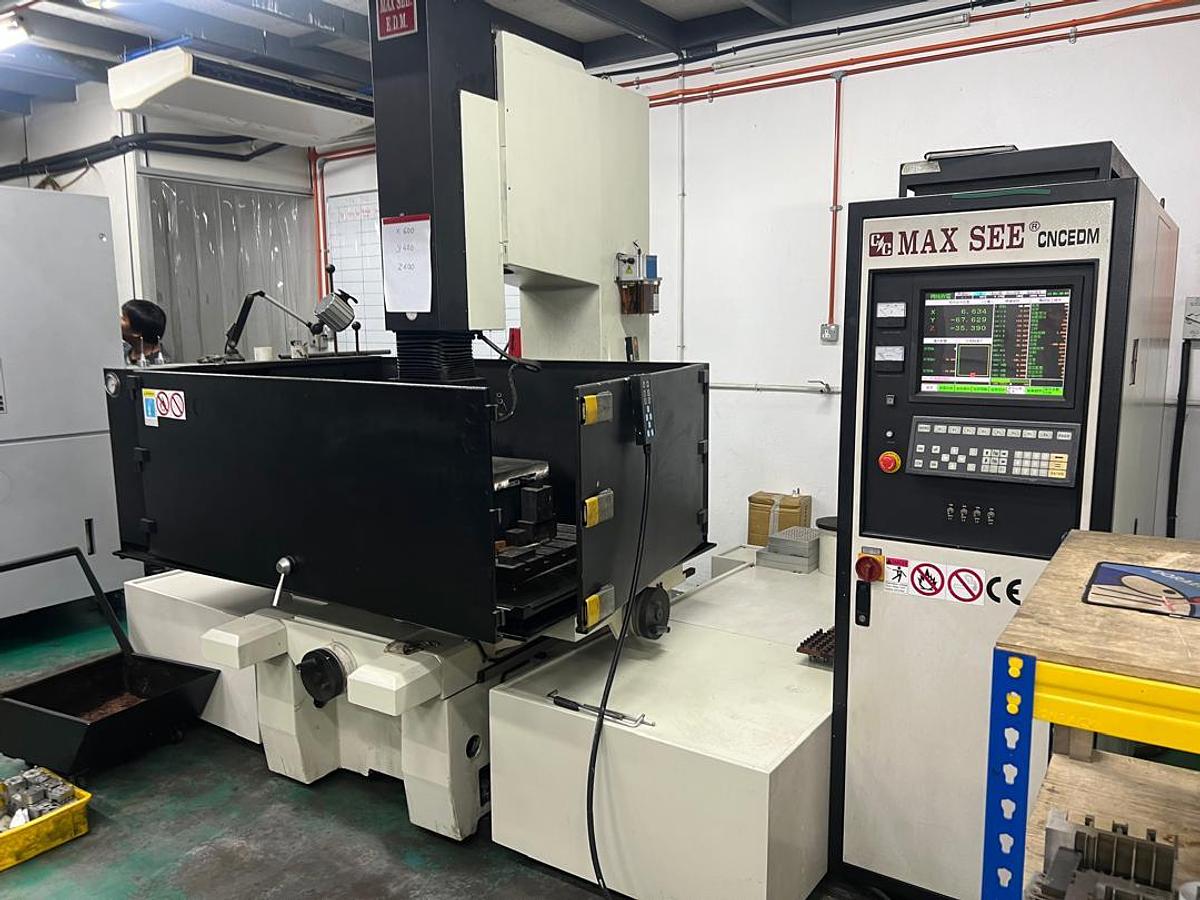 Used MaxSee P56 Die Sinking EDM Year 2010