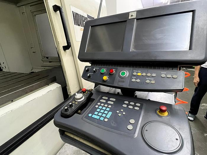 Used HURCO VMX64 Year 2013 Vertical Machining Center 