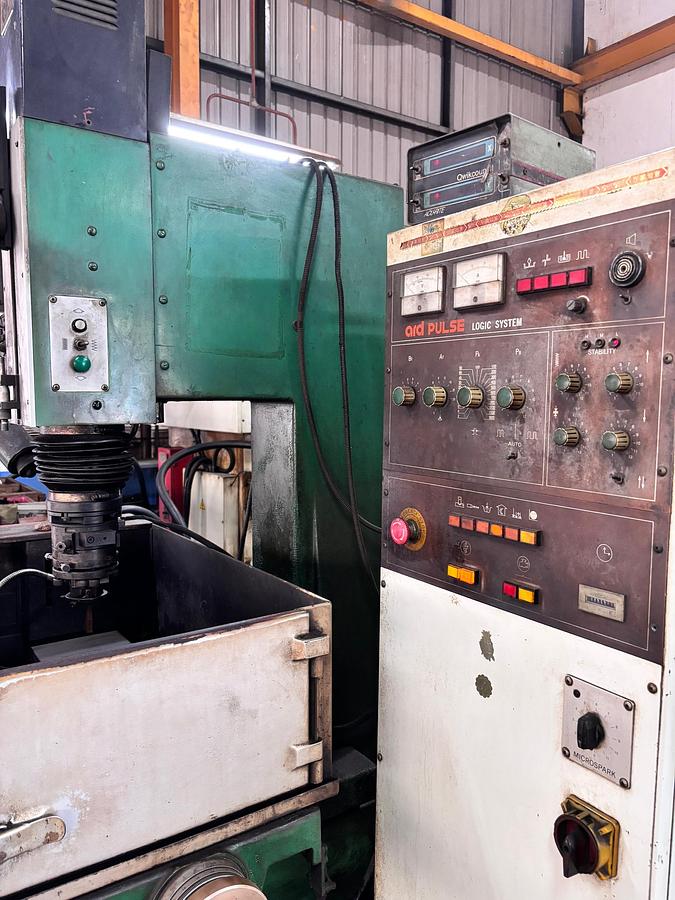 Used Anotronic ARD M30D Die Sinking EDM Year 1988