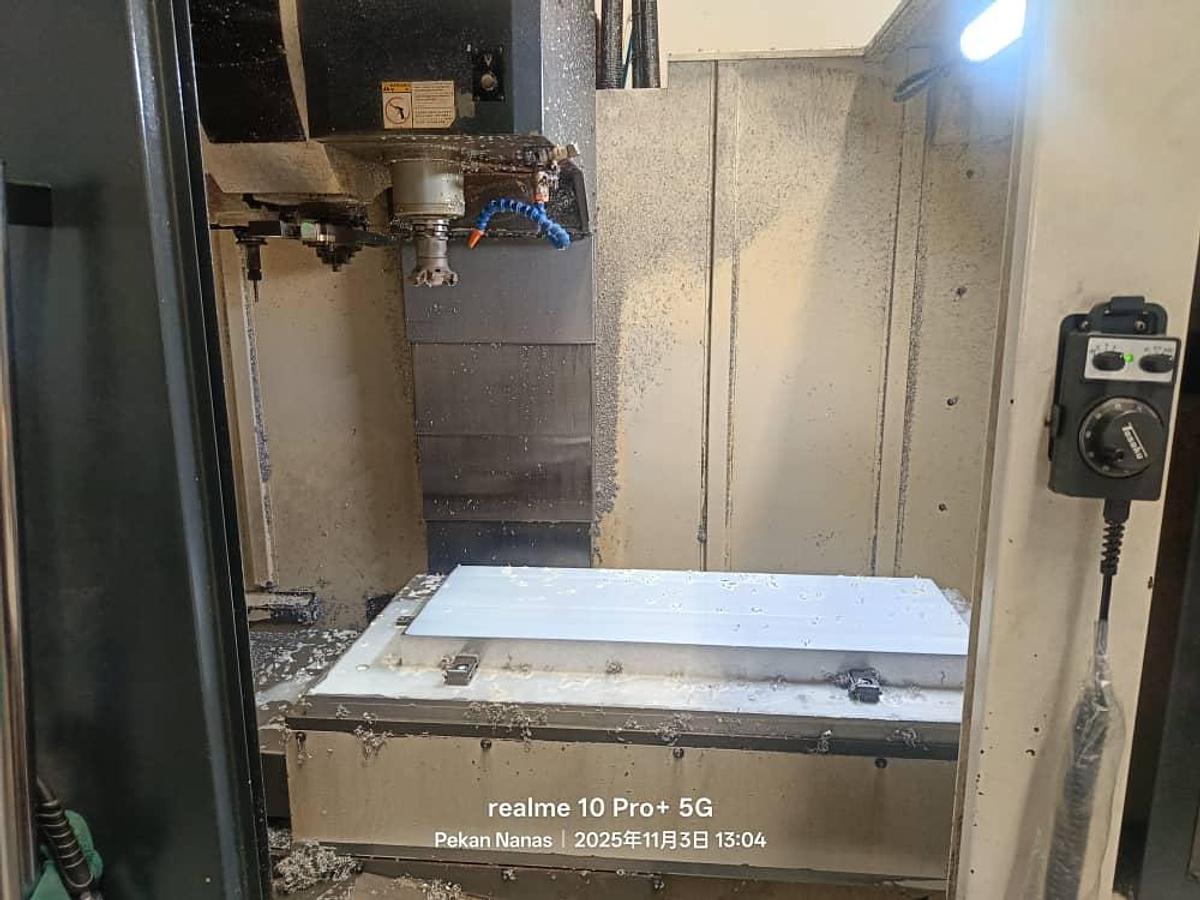 Used Hartford LG-1000 Vertical Machining Center Year 2012