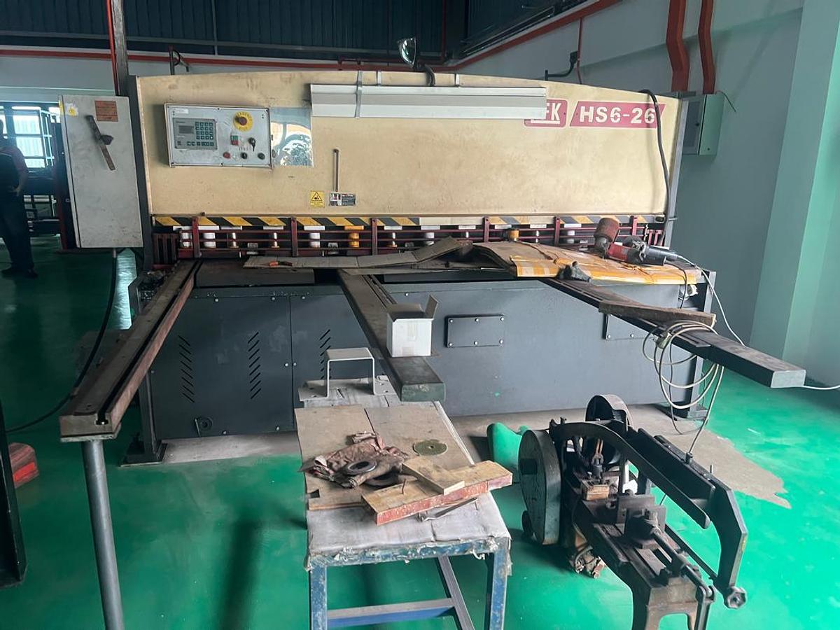 Used LFK HS6-26 Hydraulic Shearing Machine