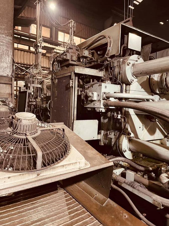 Used UBE 800T Model UB800G Die Casting Machine