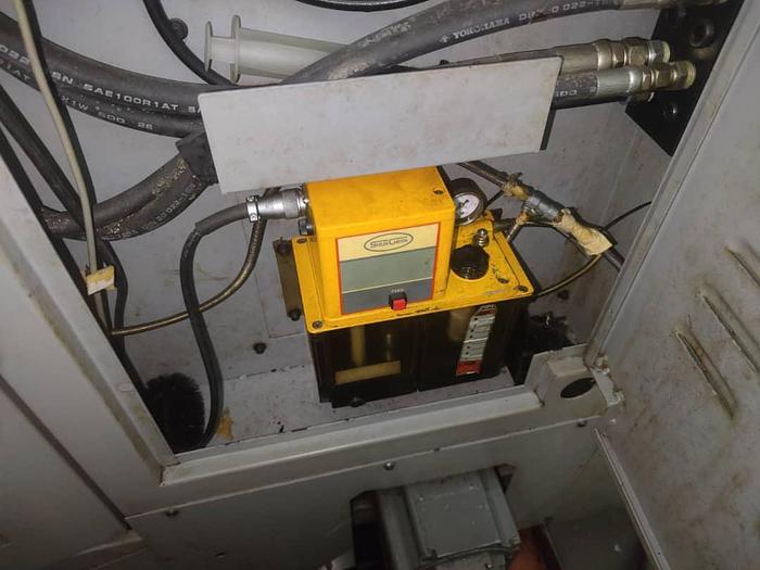 Used Hartford VMC-1270A Year 2004 Vertical Machining Center