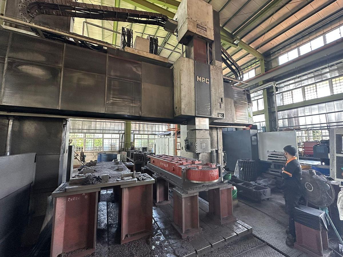 Used Toshiba MPC Double Column Machining Center Year 1992