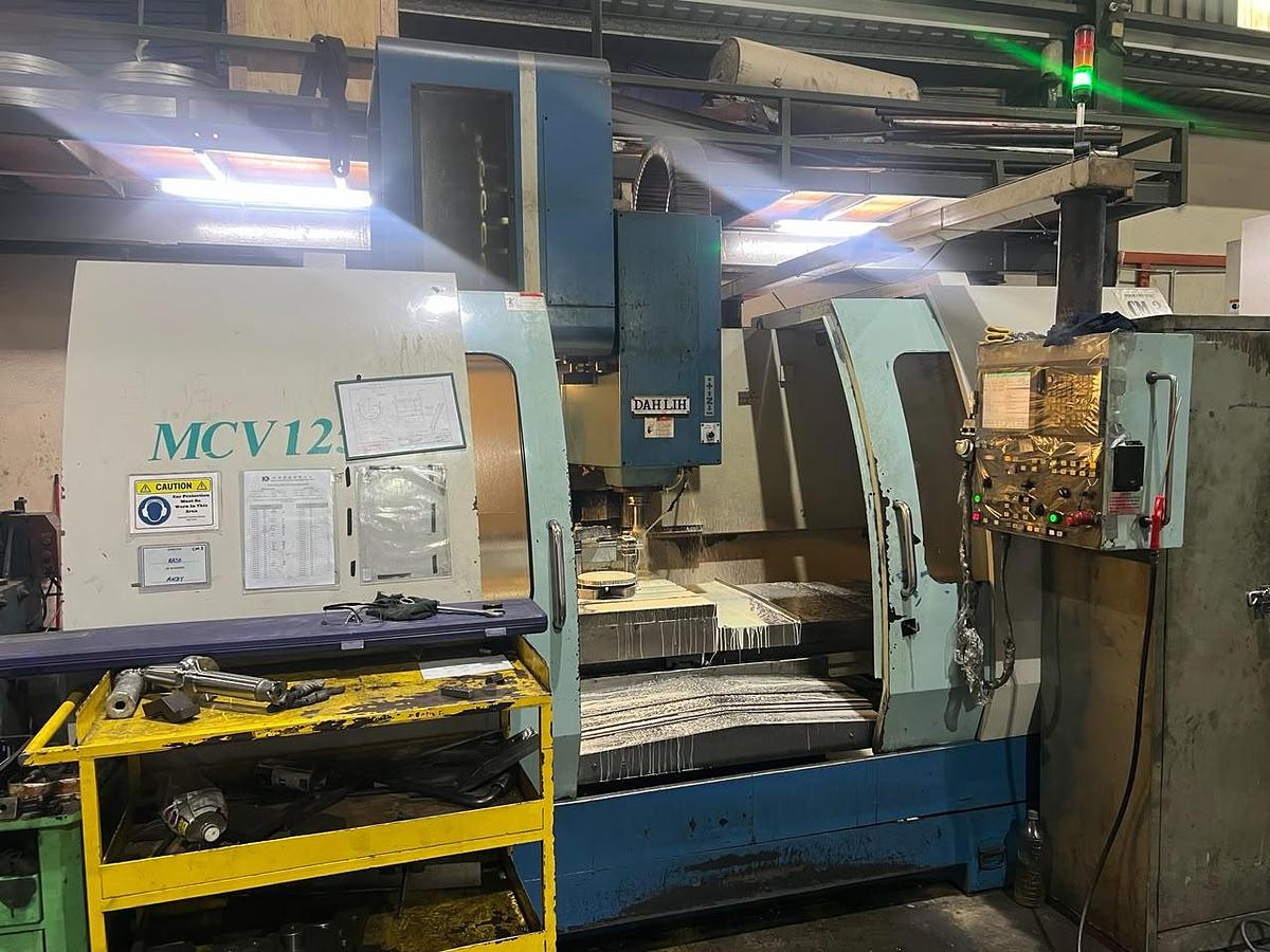 Used Dahlih MCV-1250 Vertical Machining Center