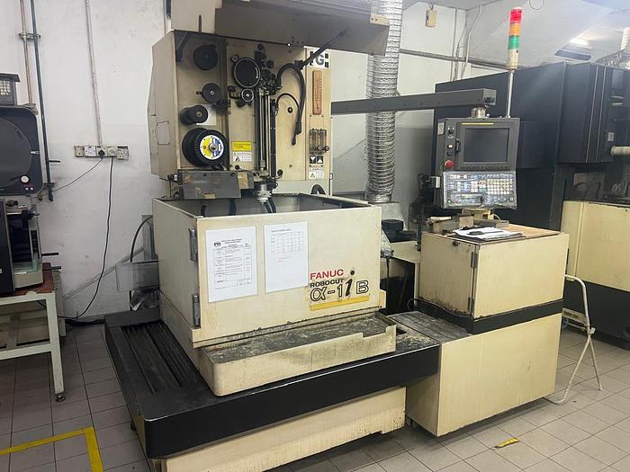 Used Year 2002 Fanuc ROBOCUT α -1iB Wire Cutting Edm Machine 