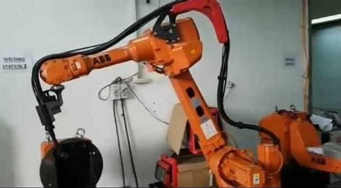 Used 5 axis Welding Robotic Set